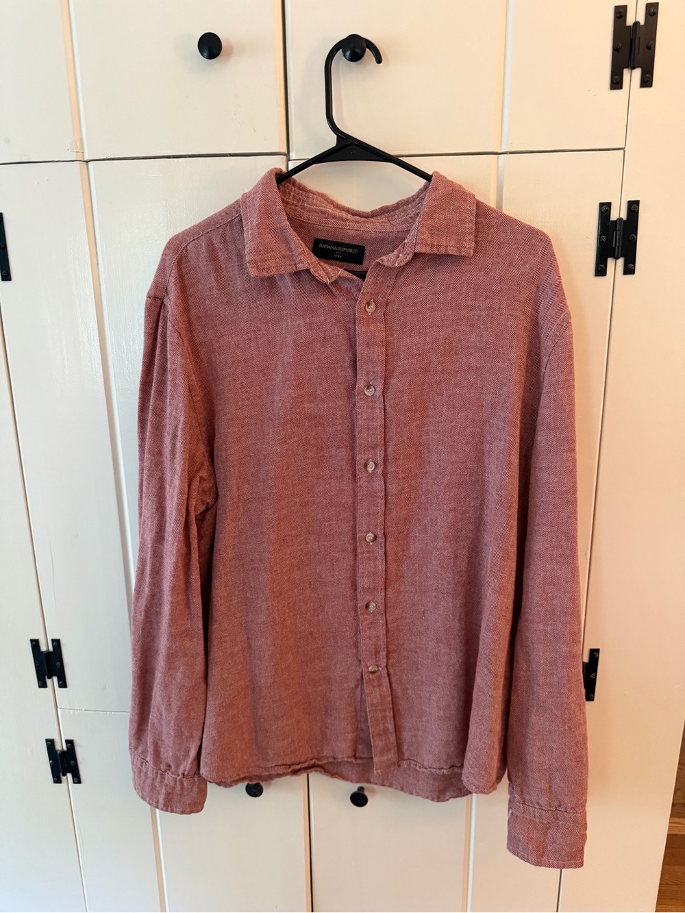 Banana Republic Linen Herringbone Button-Up in Rose